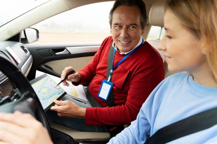 Encontre a Melhor Auto Escola Próxima de Você: Um Guia Completo