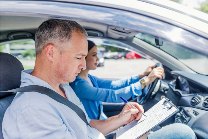 Aula Prática Carro: Dicas Essenciais para Aprender a Dirigir com Segurança Aula Prática Carro: Dicas Essenciais para Aprender a Dirigir com Segurança