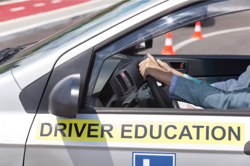 Curso de Condutor Escolar Garantindo Segurança e Qualidade Curso de Condutor Escolar Garantindo Segurança e Qualidade