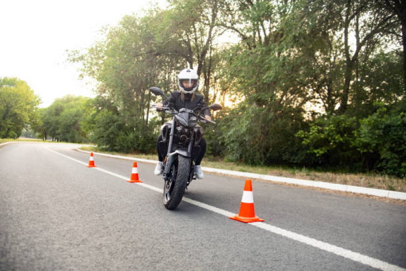 Habilitação para Moto e Carro Auto Escola Missão - Habilitação de Moto a